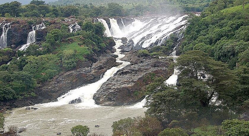 Shivanasamudra waterfalls