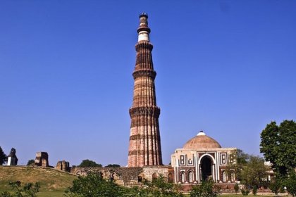qutub minar, delhi travel gude
