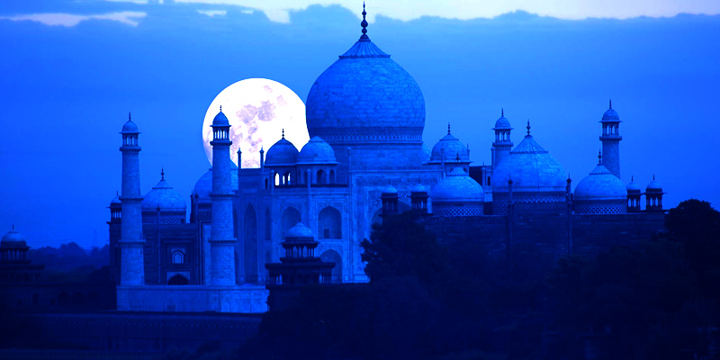 A Never-Before Chance to Absorb the Nocturnal Beauty of Taj